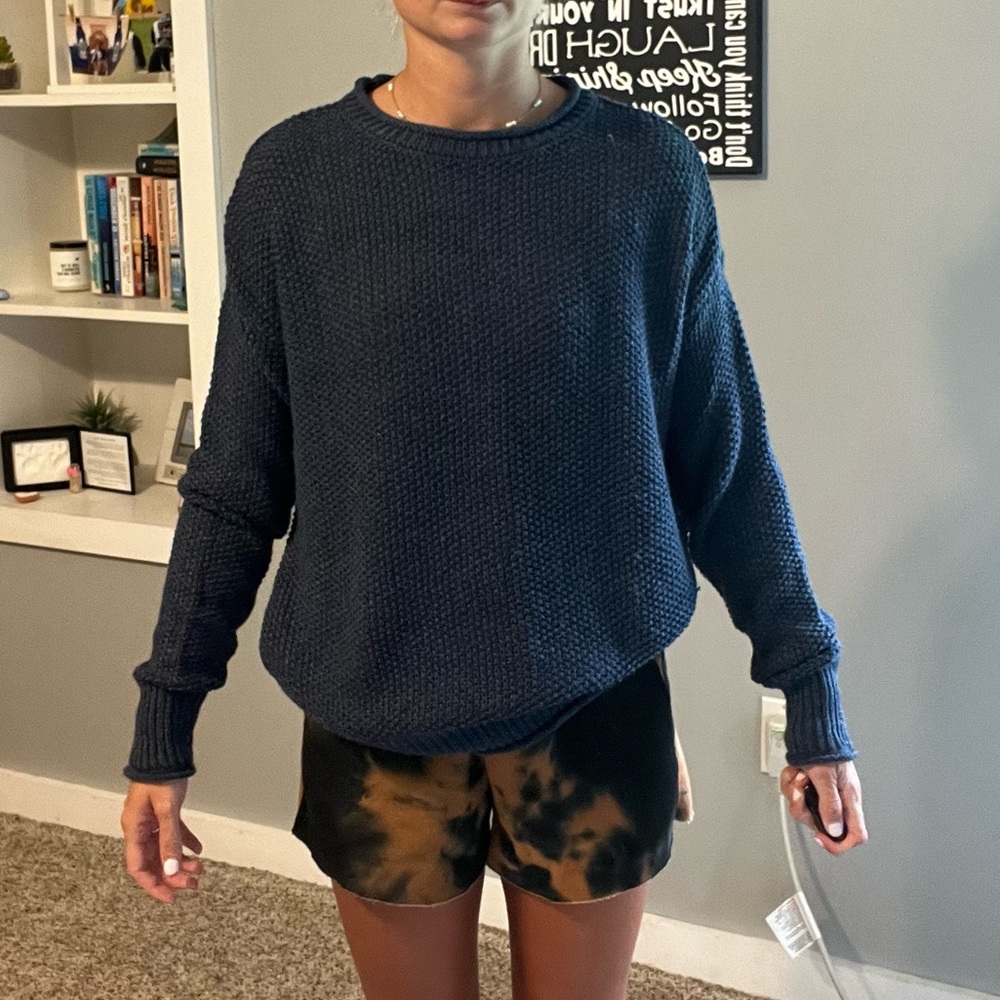 Jessica Simpson navy sweater